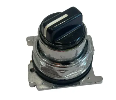 NEW CUTLER HAMMER 10250T1311 SELECTOR SWITCH SERIES R3