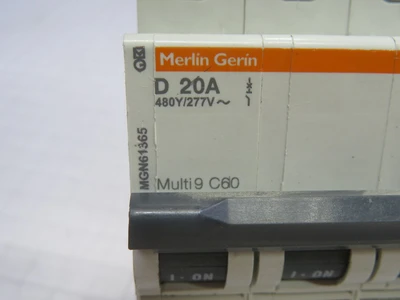 Used MERLIN GERIN _UNKNOWN_ Circuit Breakers Texas US | OCO Industrial #1684859