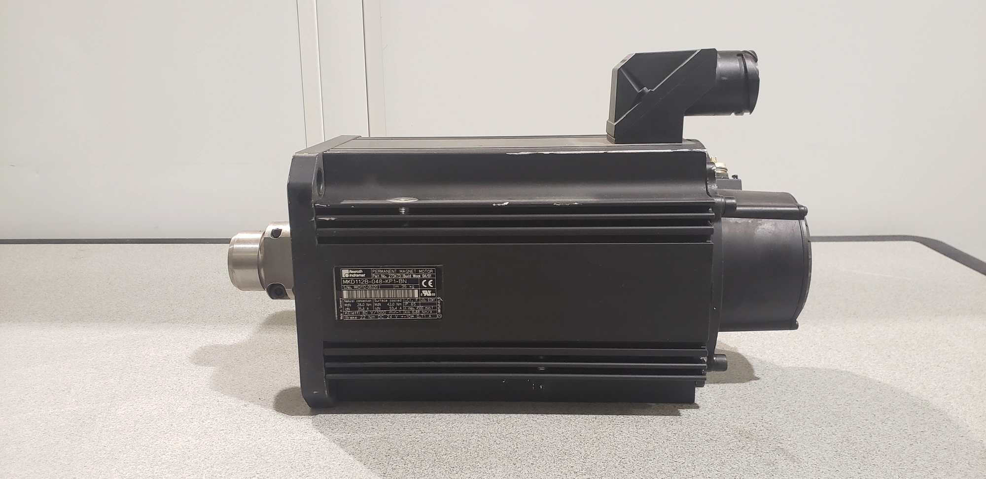 Rexroth Indramat Servo Motor MKD112B-048-KP1-BN