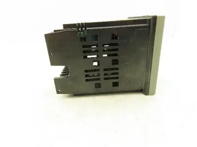 Honeywell DC2500-E0-0L00-100-00000-00-0 UDC2500 Temperature Controller Module