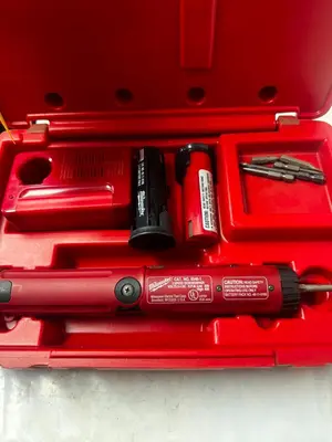 Used _UNKNOWN_ _UNKNOWN_ Screw Drivers Ohio US | Myron Bowling Auctioneers Inc #1504245