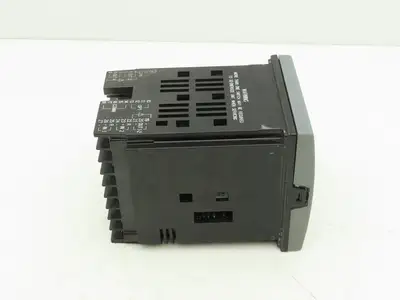 Honeywell UDC2500 Digital Temperature Controller DC2501-CE-0A00-200-00000-00-0