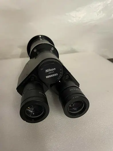 NIKON JAPAN 025839 WITH CFWN 10x/20 EYEPIECES