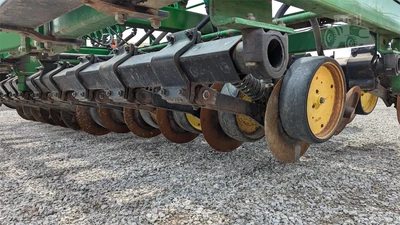 USED JOHN DEERE 750