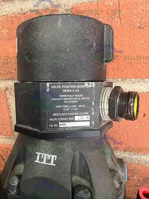 USED ITT PURE FLO 9920 DIAPHRAGM VALVE 90 PSI W/ 3/4" SANITARY FITTINGS