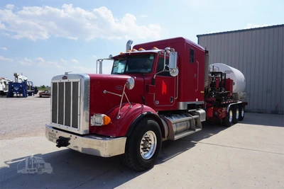 Used 2009 PETERBILT 367 Service & Utility Trucks Texas US | Roll Off Truck World #1491938