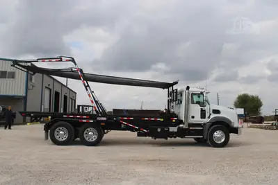 New | in-Stock 2026 MACK GRANITE 64BR Rolloff Trucks Texas US | Roll Off Truck World #1491911