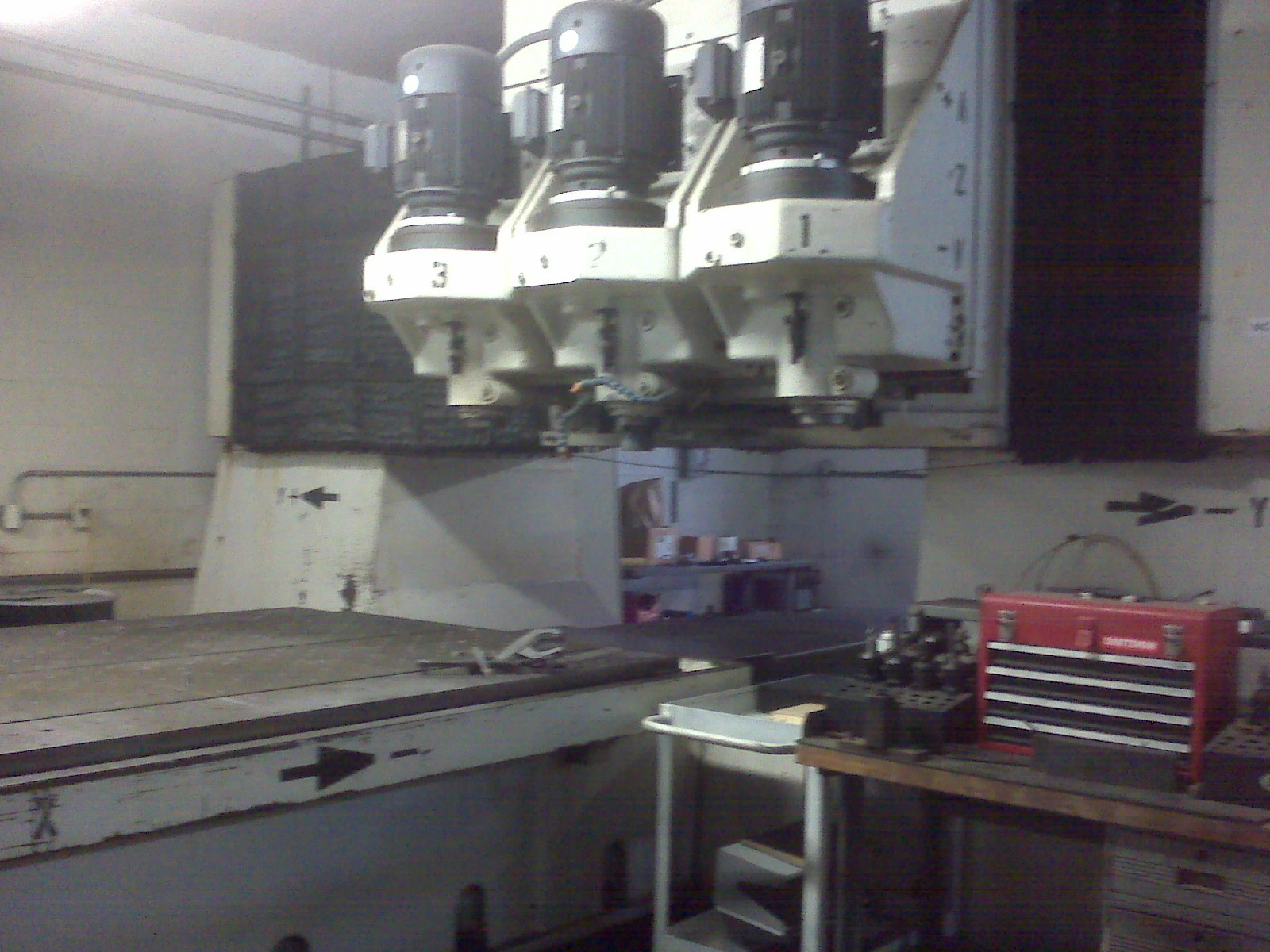 USED PRATT & WHITNEY CNC MULTI SPINDLE VMC