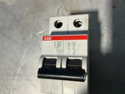 Used ABB S 202 C32 Circuit Breakers Ohio US | HGR 24 #1462225