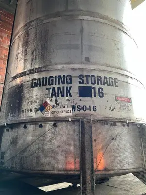 PERRYPRODUCTS _UNKNOWN_ Tank S/S -10,000 To 19,999 Gal. (H=height, L=length) | Perry Equipment (3)