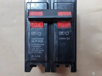 USED CUTLER-HAMMER BR220