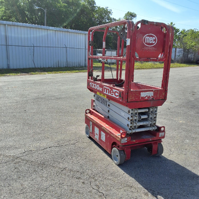 USED 2017 MEC 1330SE