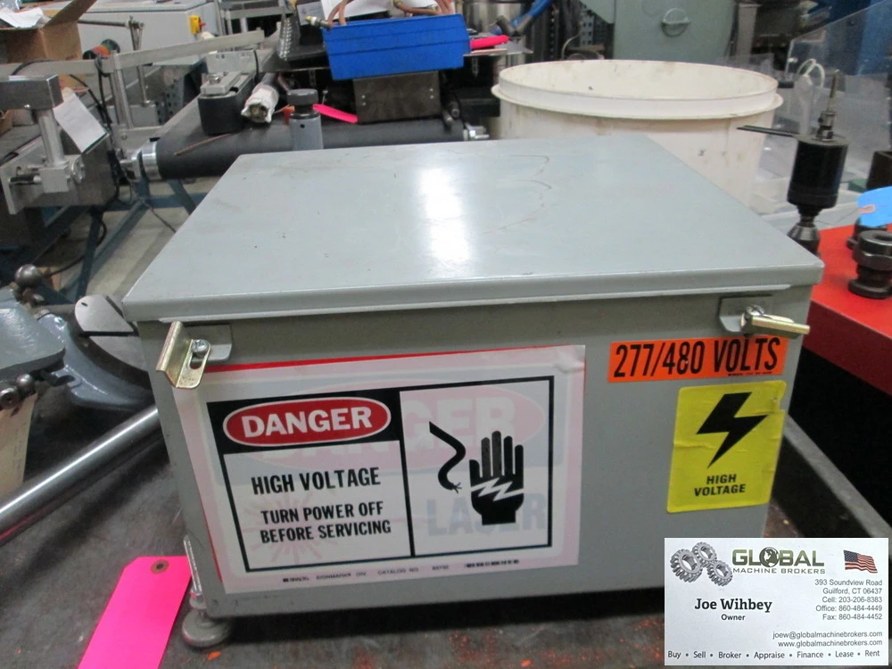 Hoffman Junction Box Type 12&13 With Trafo Schneider Transformer 10,0 KVA Pri-460V Sec-380V