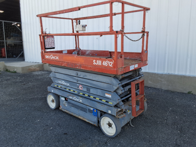USED 2015 Skyjack SJ4632