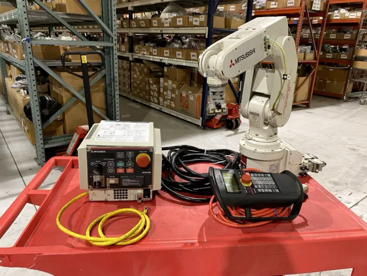 Used Mitsubishi Mitsubishi Melfa RV-2SDB, CR1DA-700, R23TB Robots Michigan US | Maverick Industrial Sales #1401567