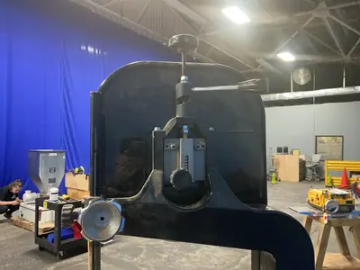 Used 2016 GRIZZLY G0555LANV Woodworking Vertical Band Saws Ohio US | HGR 24 #1345446
