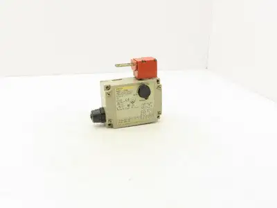 Used OMRON _UNKNOWN_ Relays & Switches Indiana US | Arrow Industrial #1408361