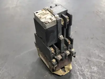 USED ALLEN-BRADLEY 700-NT