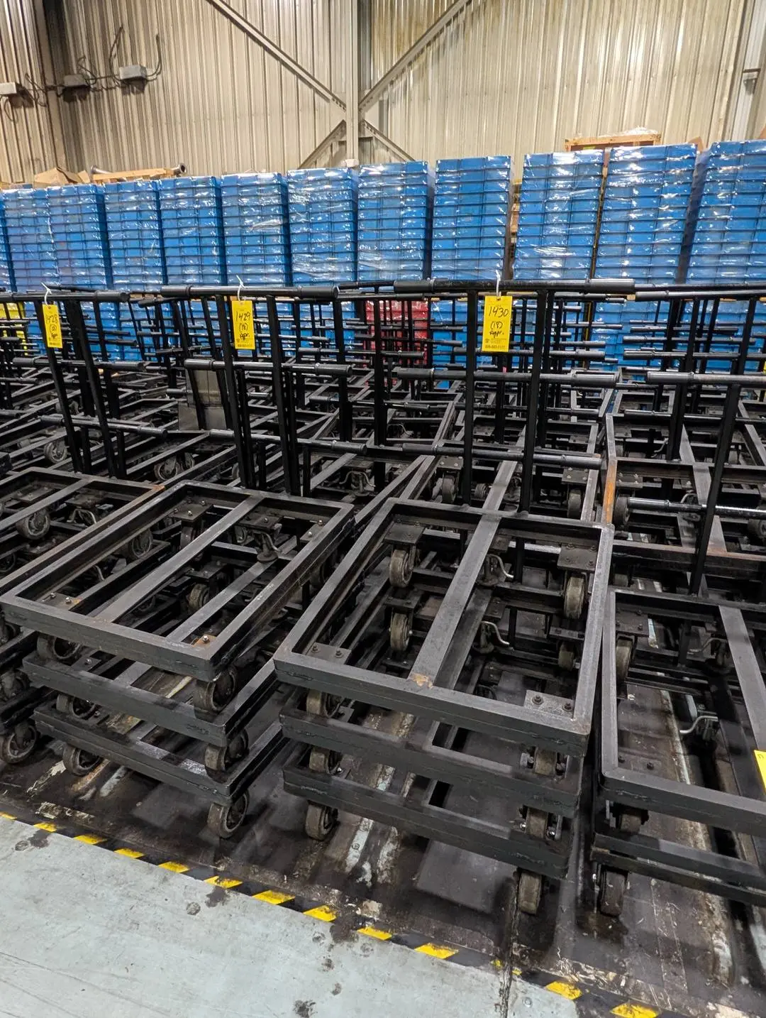 (18) Rolling Material Carts