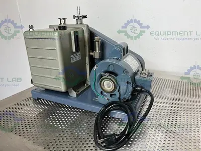USED WELCH 1402N CHEMSTAR RUGGED BELT  VACUUM PUMP W/ MOTOR DIVISION C63CXGZP MOTOR