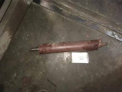 Used CCC STEERING CYLINDER - CCC999 Hydraulic Cylinders Pennsylvania US | East West Machinery & Drilling #1415936