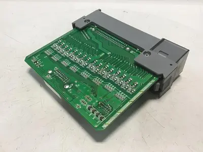 USED ALLEN BRADLEY 1746-OB32 SER D