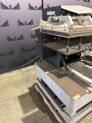 Used -- UNSPECIFIED -- Unknown Heat Presses Michigan US | iGAM Industrial Marketplace #1328052
