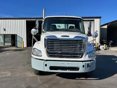 Used 2014 FREIGHTLINER M2112 Cab Chassis trucks Washington US | Puget Sound Truck Sales #1546538