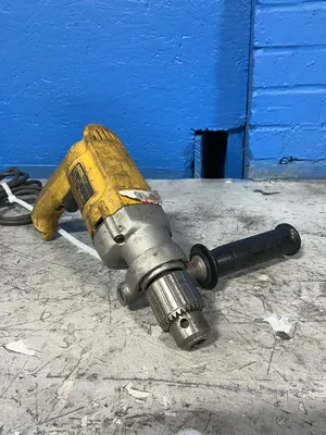 USED DEWALT INDUSTRIES DW235G