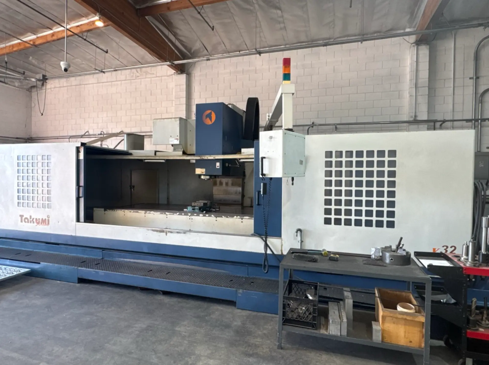 USED 2007 TAKUMI V32