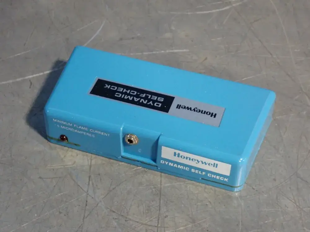 New | in-Stock HONEYWELL R7476A 1007 Industrial Controls Ohio US | HGR 24 #1129911