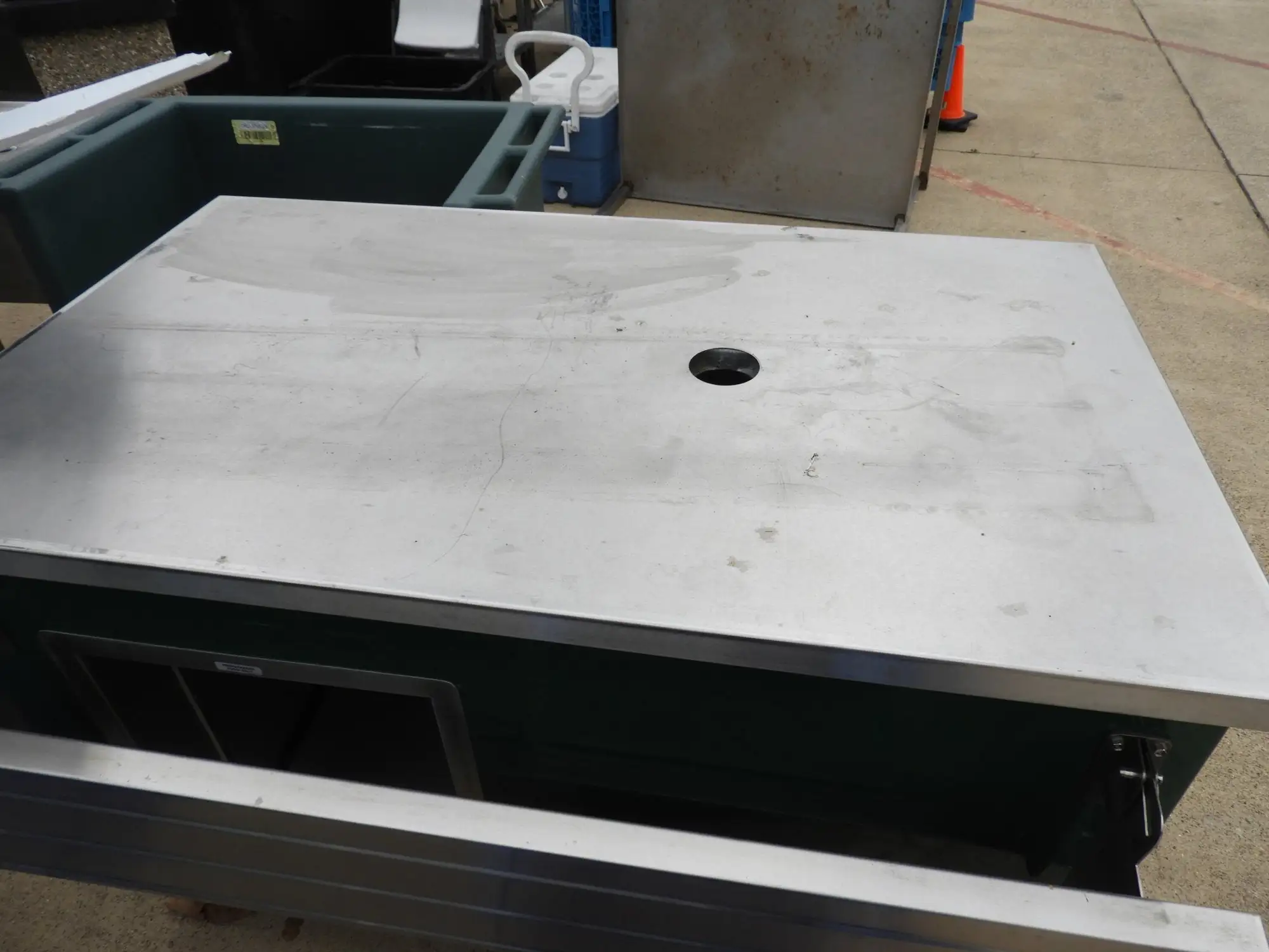 Used ColorPoint Used Colorpoint Portable Stainless Steel Work Counter 50-CSE- SS43 Food Prep Tables Illinois US | Falcon Restaurant Supply #1376607