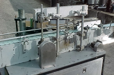USED AVERY LABELING SYSTEMS WRAP AROUND LABELER