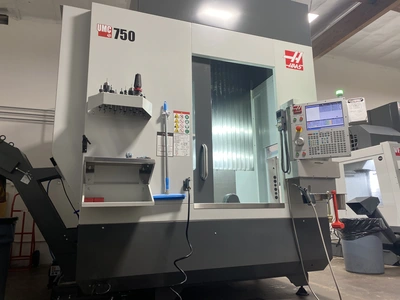 Universal Machining Centers