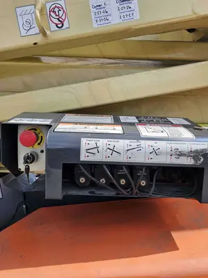 Used COMBI LIFT RT8000 Crawler Boom Lifts Michigan US | Trustworthy Equipment #1403426