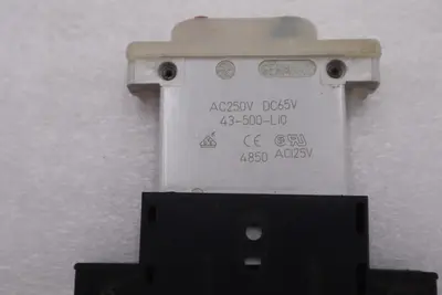 E-T-A Magnetic Circuit Breaker AC250V DC65V 43-500-L10 #K-2204