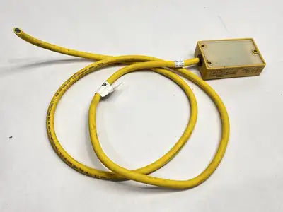 VB 40-P7X5-5 | Turck  4-Port Junction Box Female M12 5-Pin U7008 CUT CORD - Used