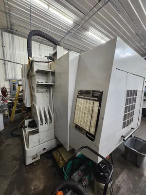 2010 MILLTRONICS VM25 Vertical Machining Centers | Machinery Resources International (4)
