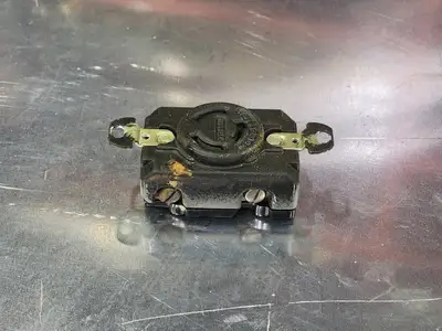 USED HUBBELL 2310