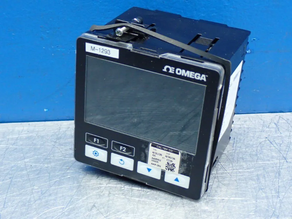 Used OMEGA CN04D3RR2UCMAC Temperature Controls Ohio US | HGR 24 #878597