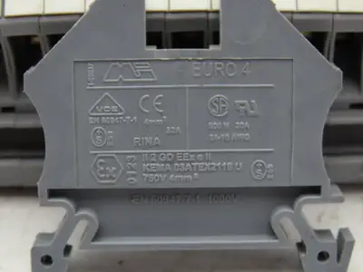 Morsettitalia Terminal Block Fuse DIN Rail 600V 30A 24-10AWG Lot of 162