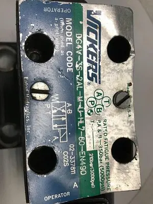 USED VICKERS DG4V-3S-2AL-M-U-HL7-60-EN490