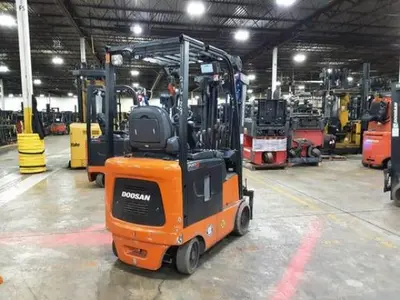 USED 2019 DOOSAN BC15S-5