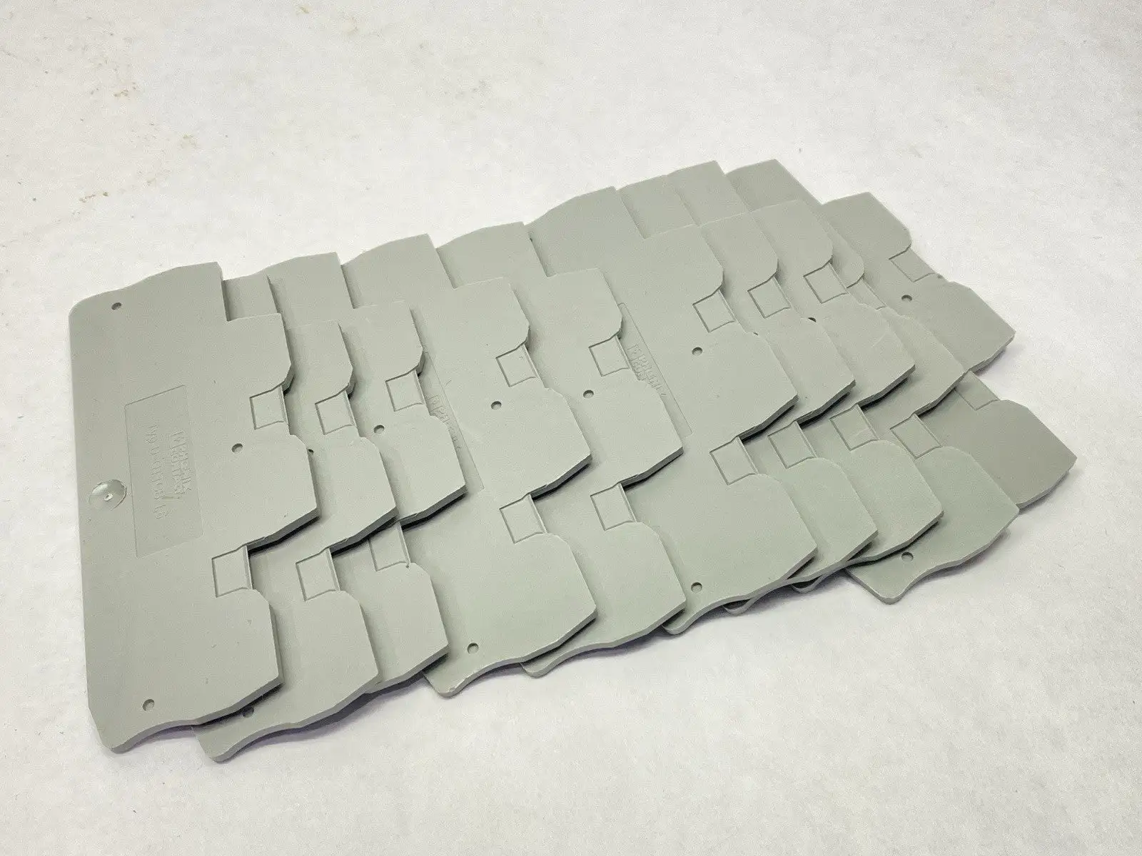 D-QTTCB 1,5,3205187 | Phoenix Contact D-QTTCB 1,5 End Cover Gray 3205187 LOT OF 10 -  Used