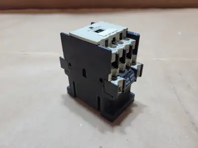 Used KLOCKNER-MOELLER DILR40 Misc Electrical & Power Parts British Columbia CA | Lenmark #1438979