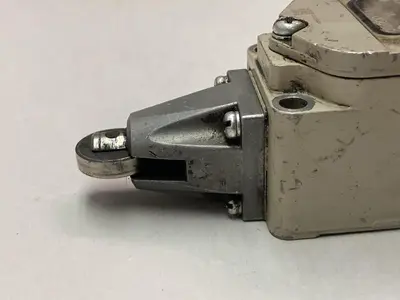 Used OMRON WLD2-LD Miscellaneous Equipment (Electrical & Power) Ohio US | Surplus Asset Holdings #1425646