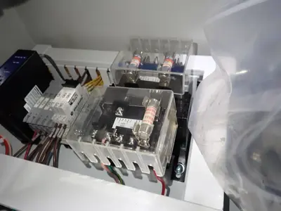 USED LEYBOLD SP250
