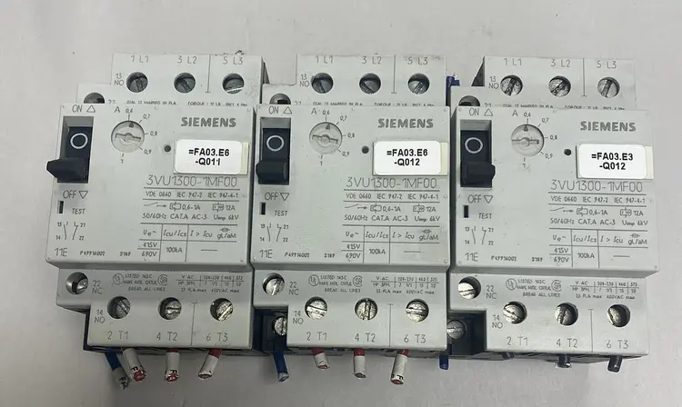 Used SIEMENS 3VU1300-1MF00 Circuit Breakers | Surplus Asset Holdings #1188968