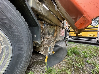 Used 2002 GMC T1500 Street Sweeper Pennsylvania US | Proxy Equipment #1385016