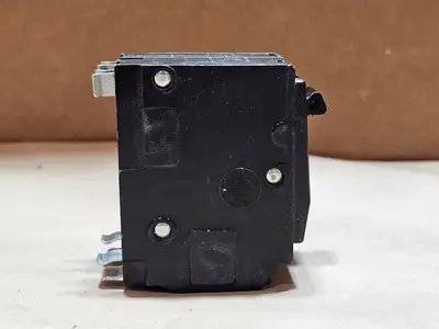 Used SQUARE D QOB260 Switchgears British Columbia CA | Lenmark #1438457